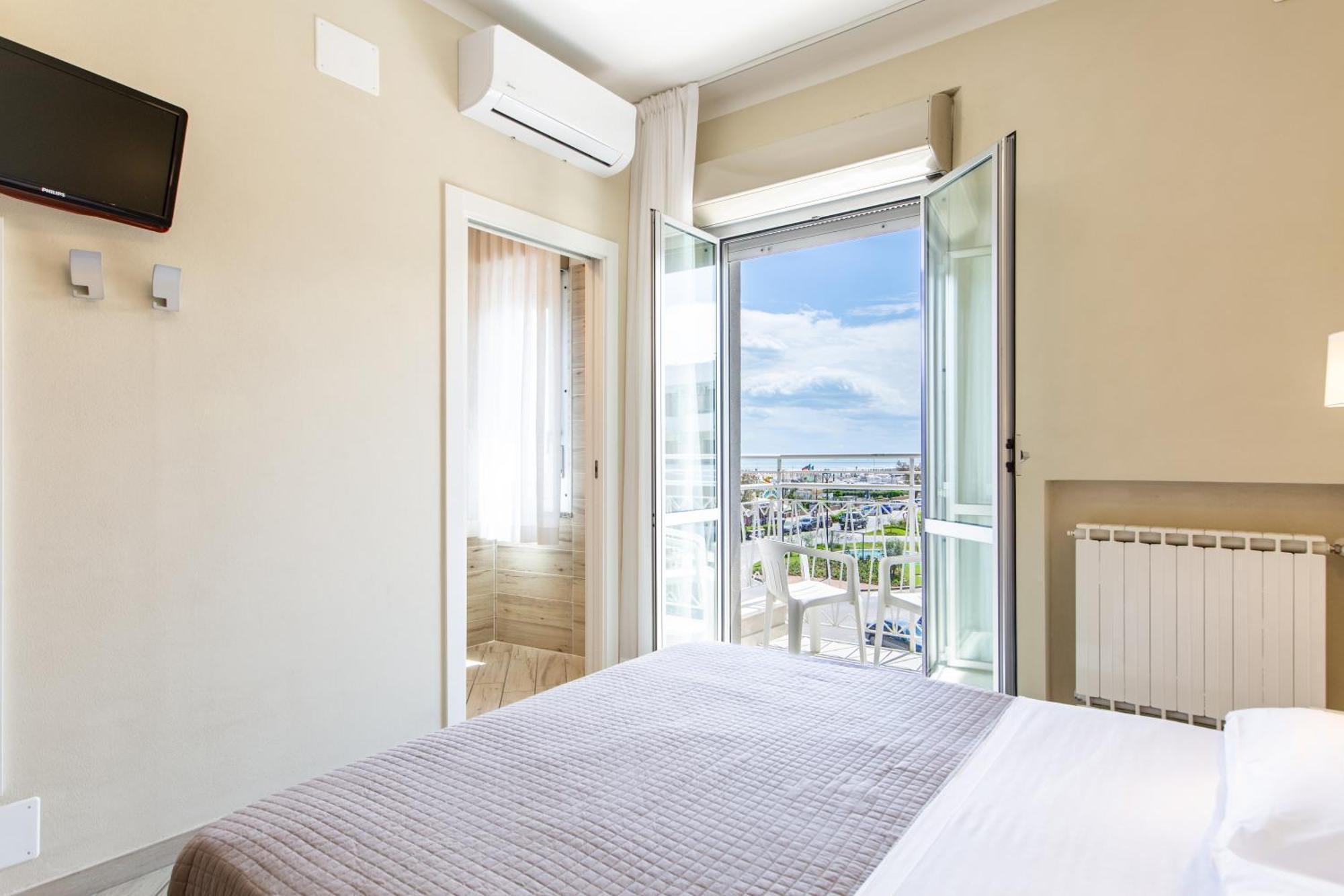 Hotel Lungomare Cervia Zewnętrze zdjęcie